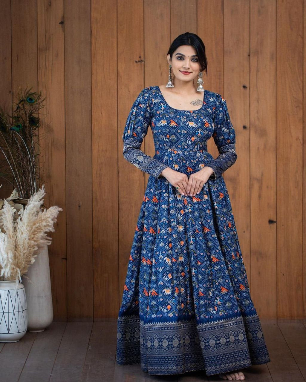 Stylish Fancy Trendy Printed Georgette Gown For Women For Party Wedding Festival Functions 19198