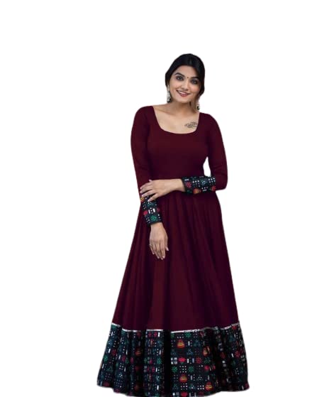 Women's Rayon Solid Pattern Full Sleeve Full Stitched Gown 19199