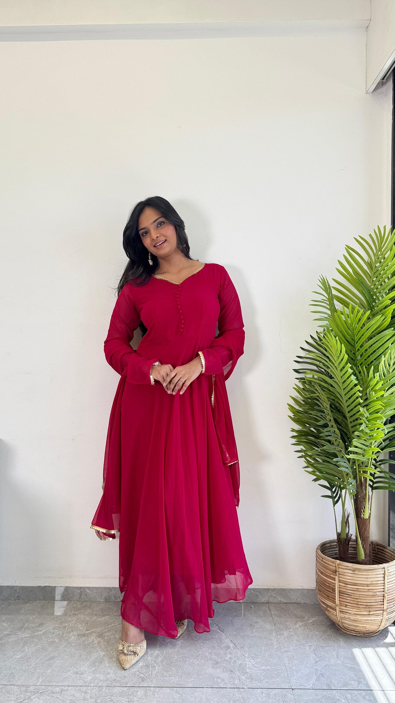 files/organza-kurti-with-dupatta-1748083794_2433299f-11c4-4d15-bba0-63e695366e22.jpg
